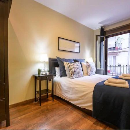 Ramblasrentals Cozy Renovated 2Br With Balcony Lift 20M Rambla - Parking - Wifi Barcelona Exterior foto
