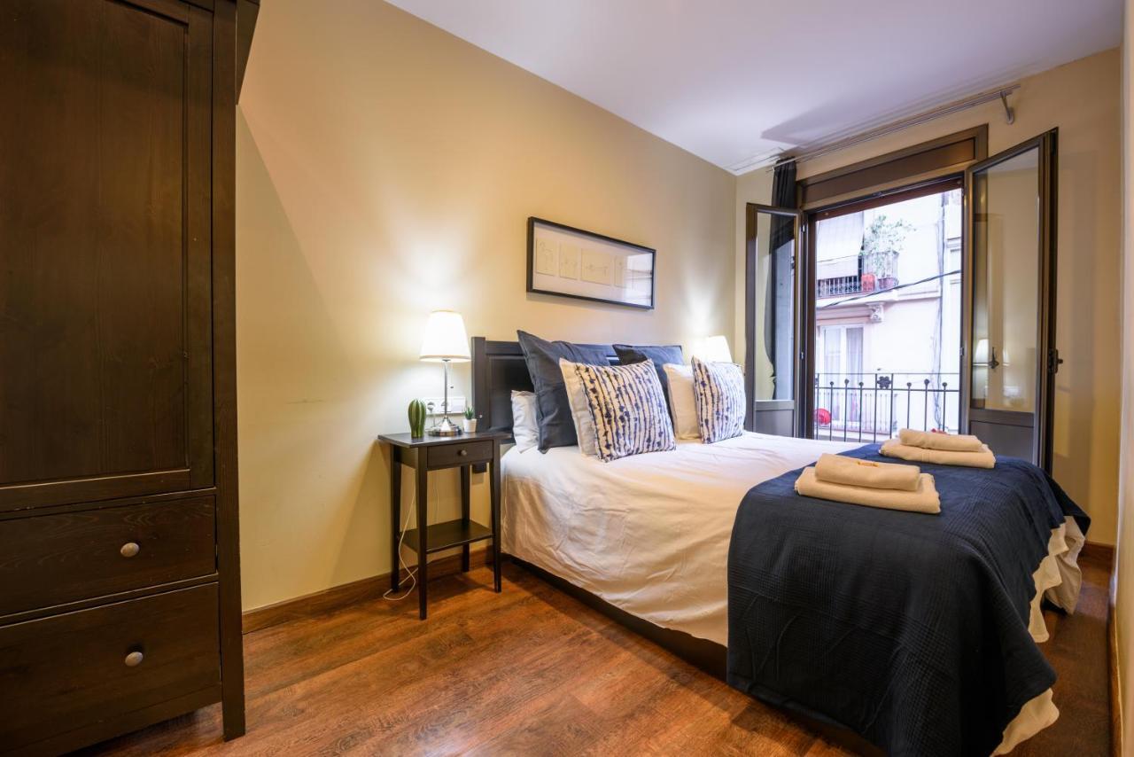 Ramblasrentals Cozy Renovated 2Br With Balcony Lift 20M Rambla - Parking - Wifi Barcelona Exterior foto