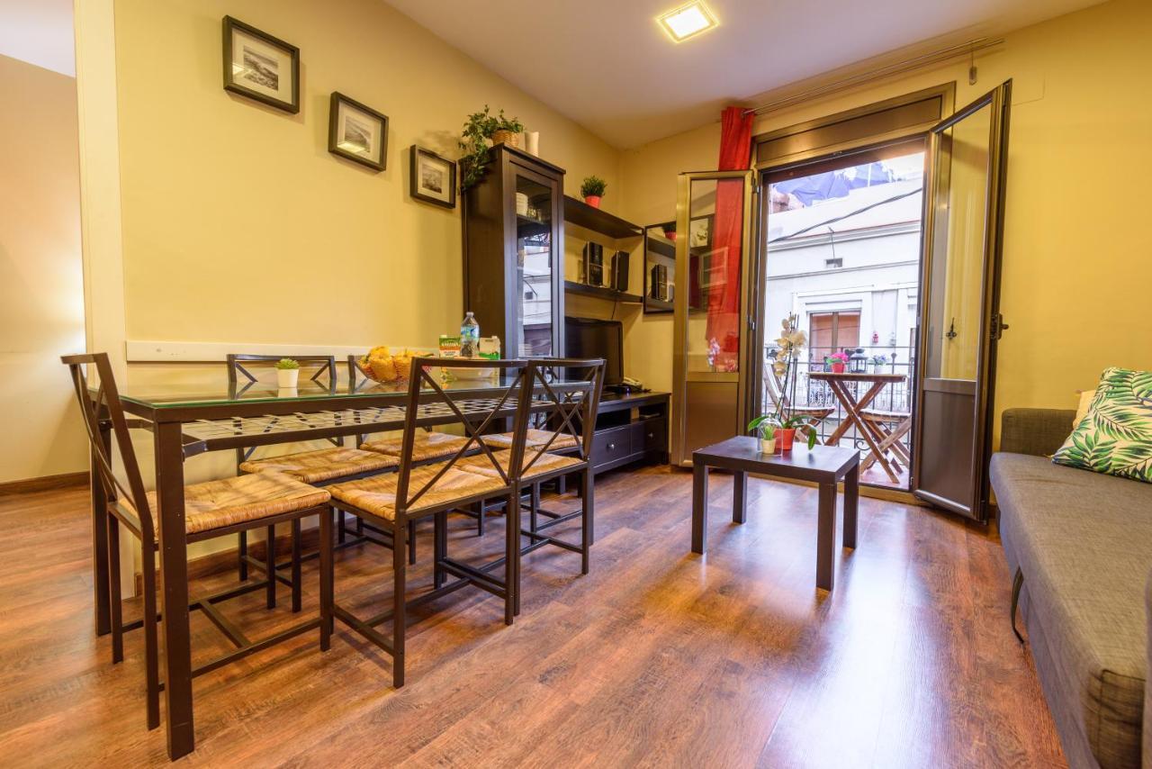 Ramblasrentals Cozy Renovated 2Br With Balcony Lift 20M Rambla - Parking - Wifi Barcelona Exterior foto