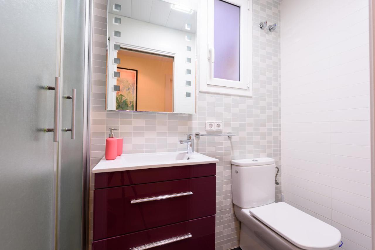 Ramblasrentals Cozy Renovated 2Br With Balcony Lift 20M Rambla - Parking - Wifi Barcelona Exterior foto